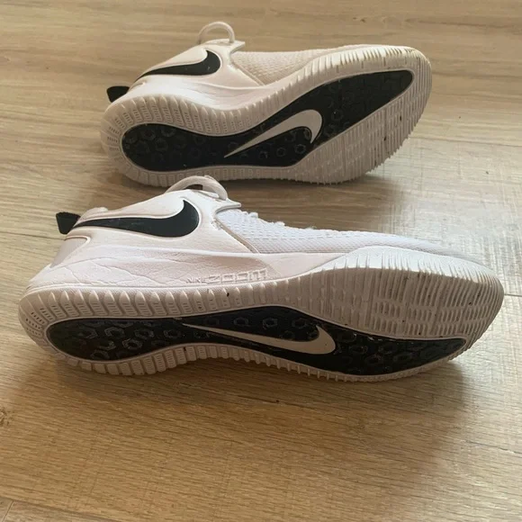 Nike Women’s Zoom Hyperace 2 Shoes - Picture 9 of 12